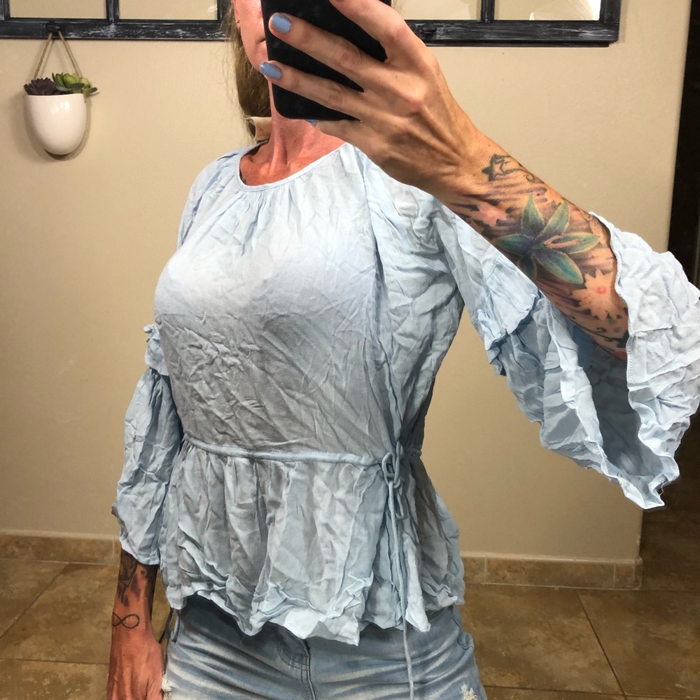 Flowy Blue Bell Sleeve Blouse - Picture 3 of 11